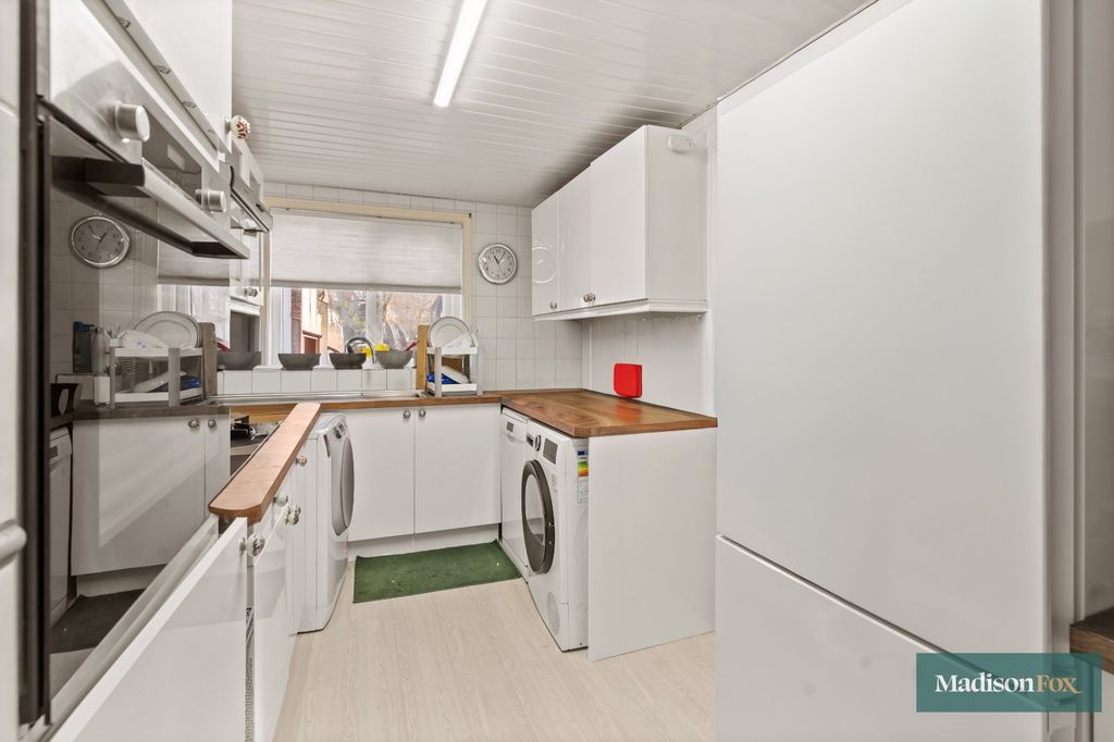 Property photo 3 of 18 Picture No. 06