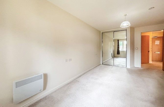 Property photo 3 of 12