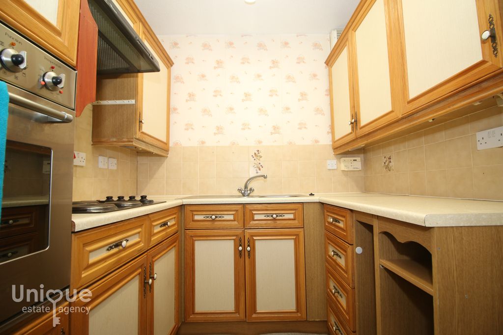 Additional image 6 of 2 bed flat for saleWyredale Court, Harrow Avenue, Fleetwood FY7