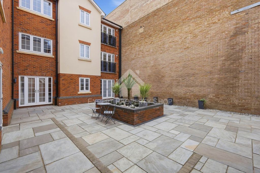 Additional image 10 of 1 bed flat for saleHigh Road, Benfleet SS7