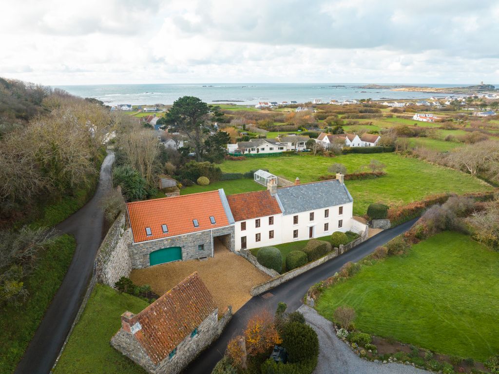 Property photo 1 of 20