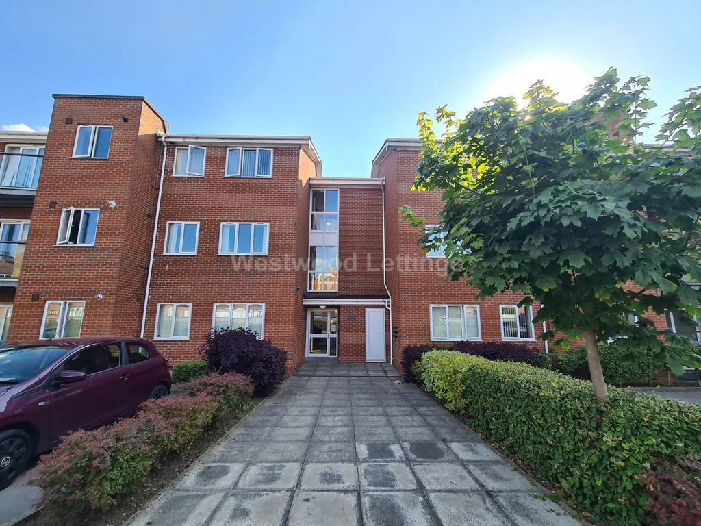 Property photo 1 of 9