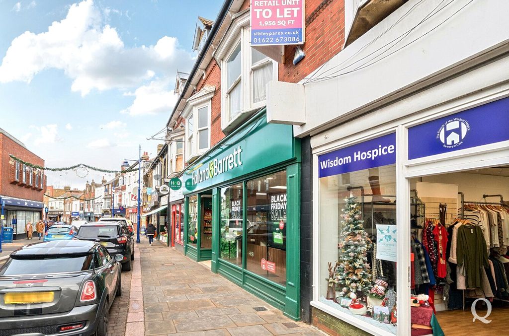 Property photo 2 of 23 Picture No. 22