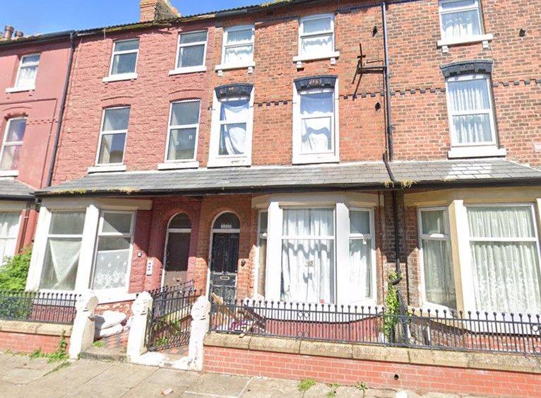 Property photo 1 of 3