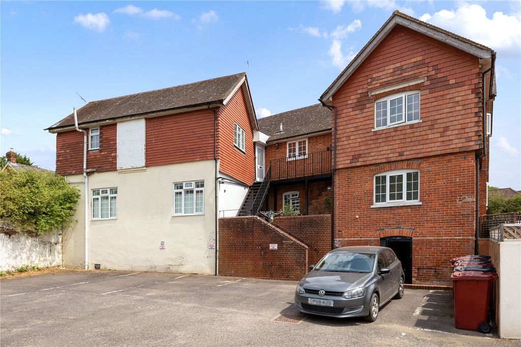 Property photo 1 of 11 Picture No. 15