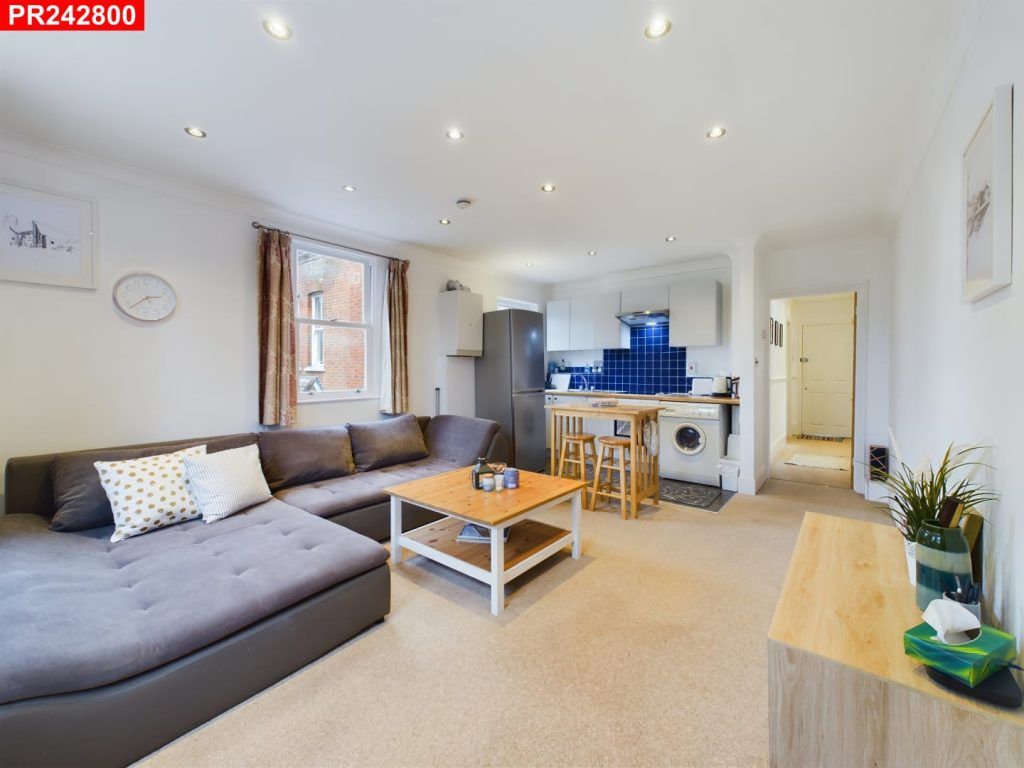 Property photo 2 of 23