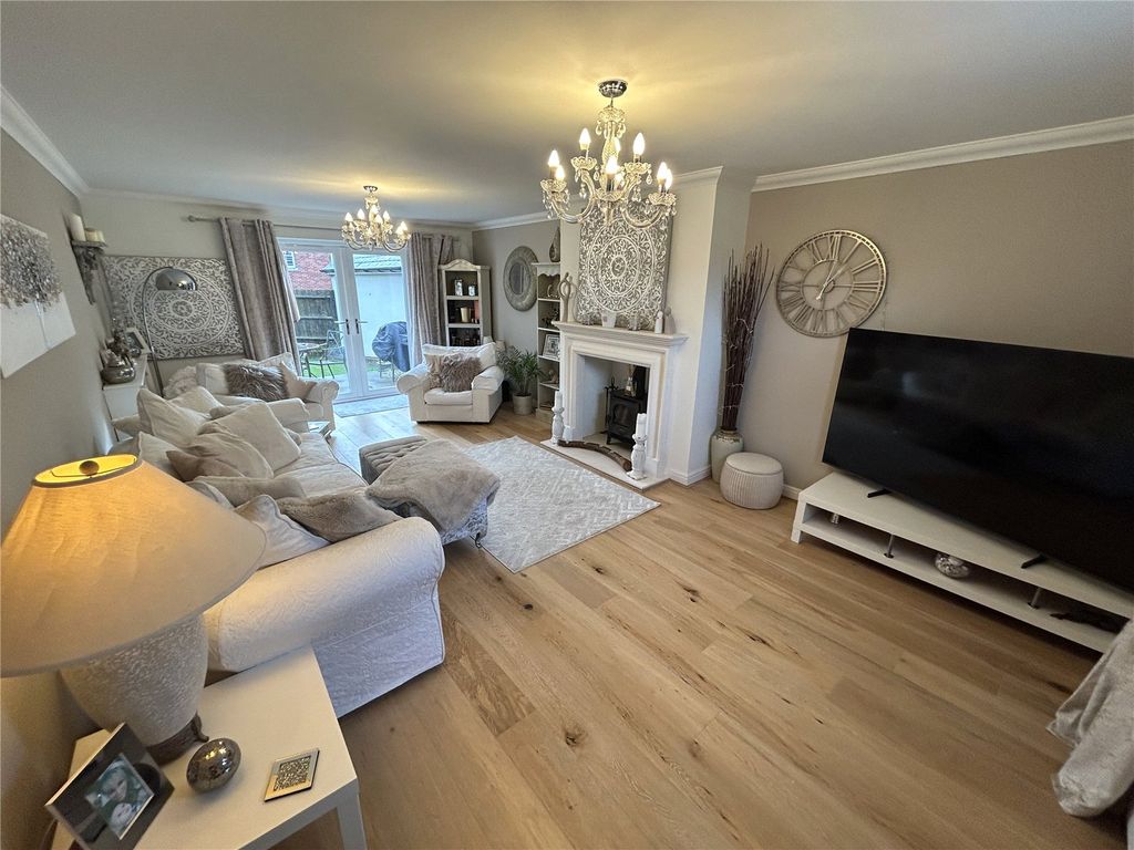 Property photo 3 of 19 Picture No. 12