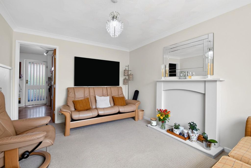 Property photo 3 of 17 21Prospectclose-7.Jpg