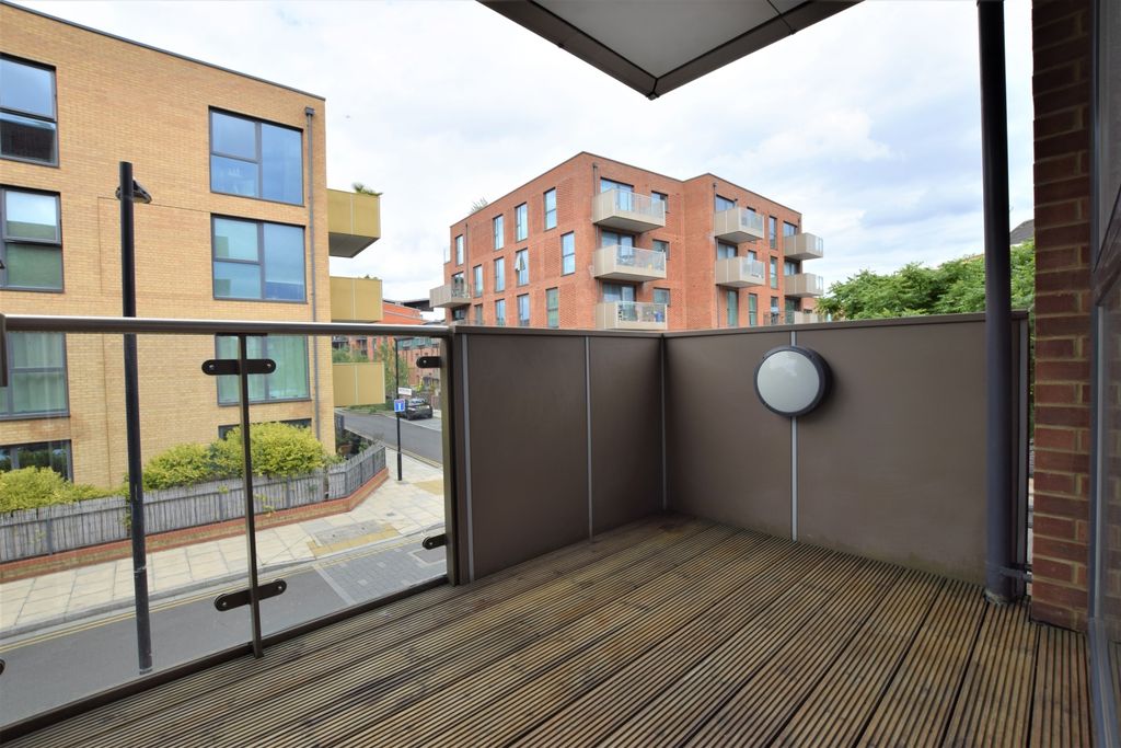 Property photo 2 of 10 Balcony