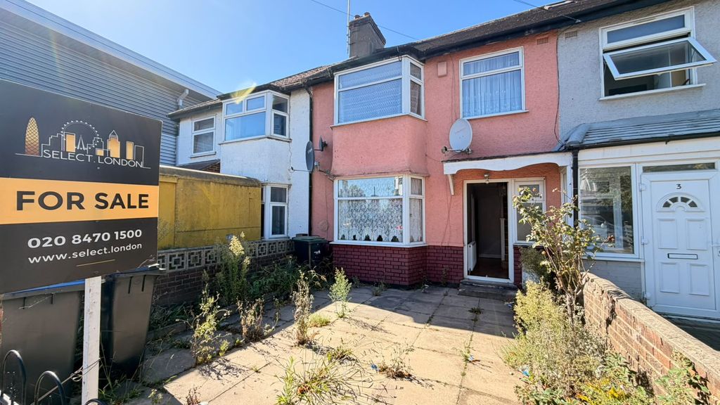 Property photo 1 of 11 3 Bed Terraced House For Sale Malham Terrace, Dyson Road N18 - Reduced For Quick Sale