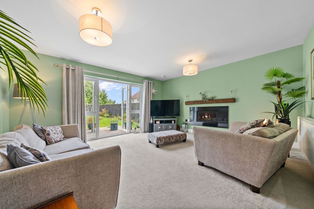Additional image 6 of 5 bed detached house for saleCastleton Crescent, Falkirk FK2