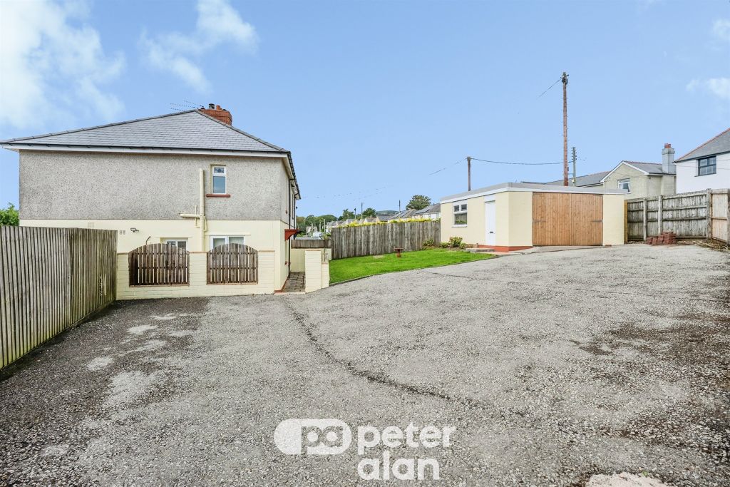 Property photo 2 of 34