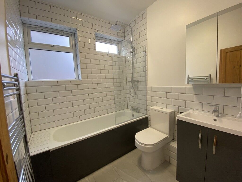 Property photo 3 of 7 Image012.Jpg