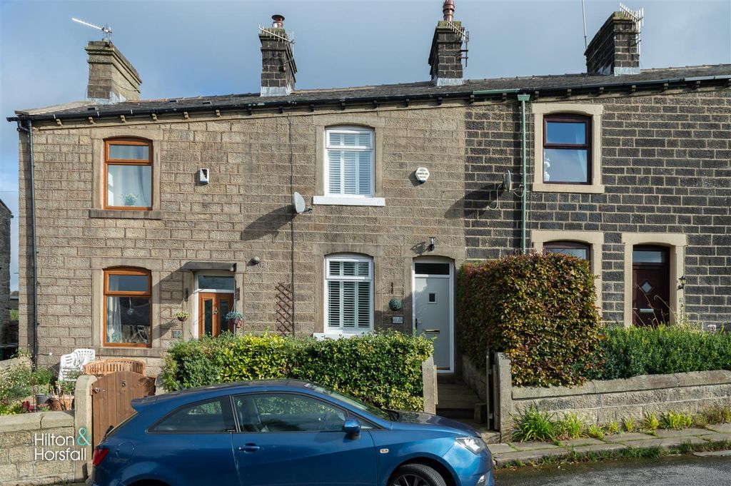 Property photo 1 of 11 Winewall Lane