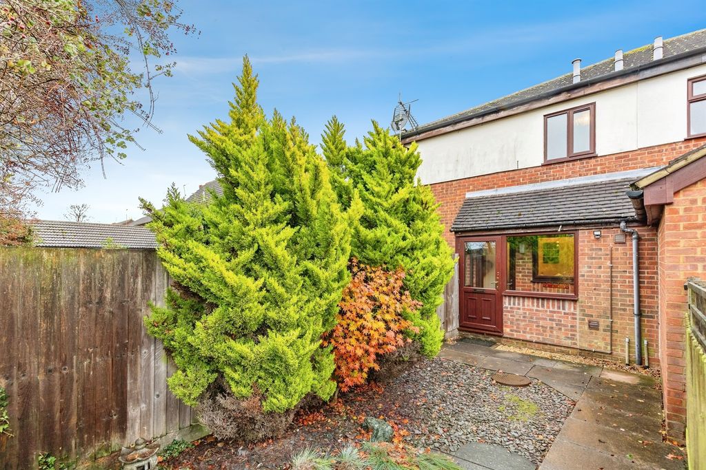 Property photo 3 of 12