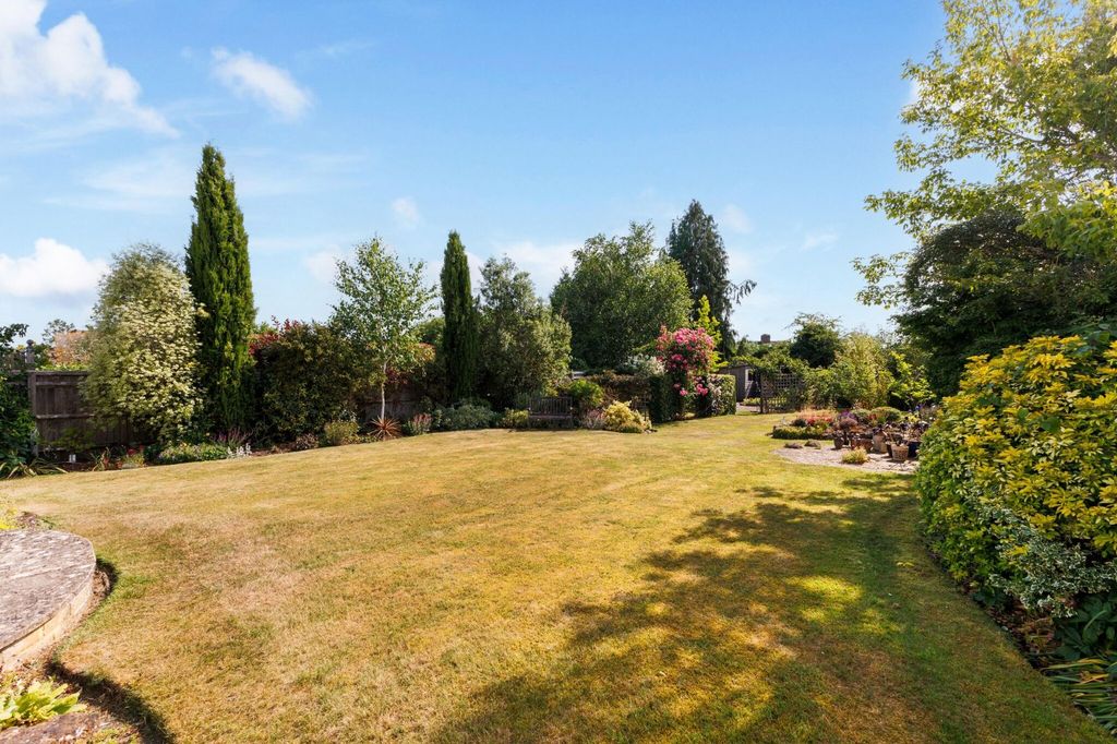 Property photo 2 of 25 Picture No. 41