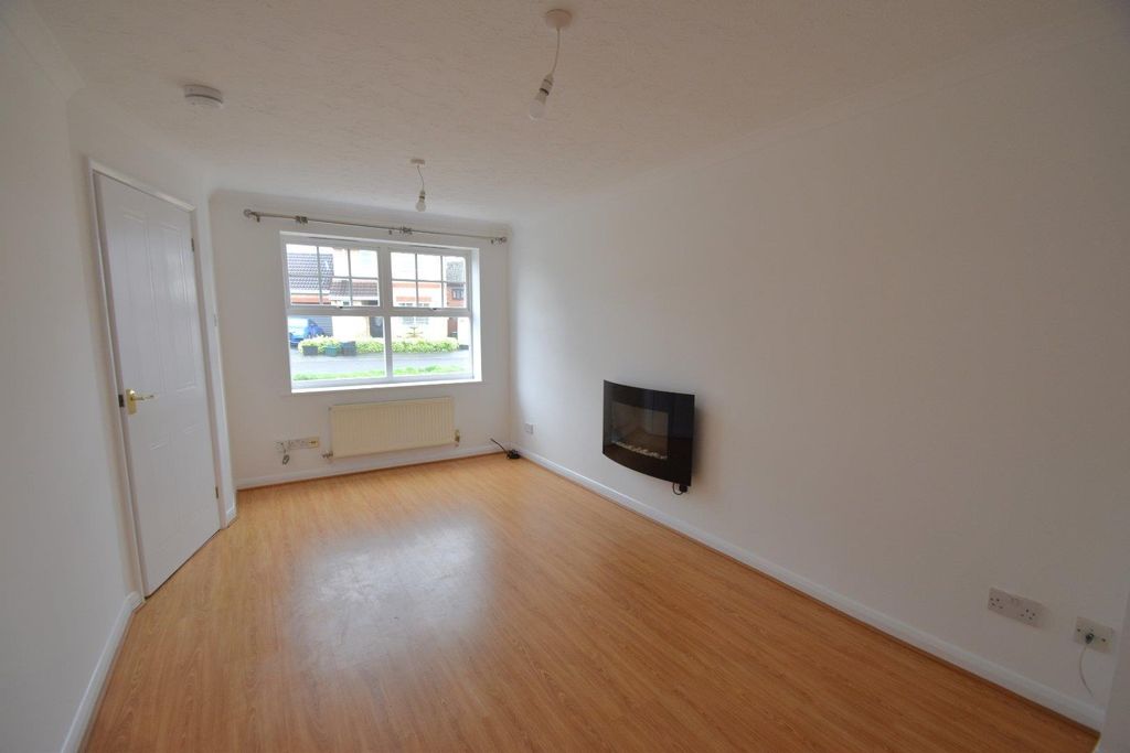 Property photo 2 of 9 Cullompton Seddons
