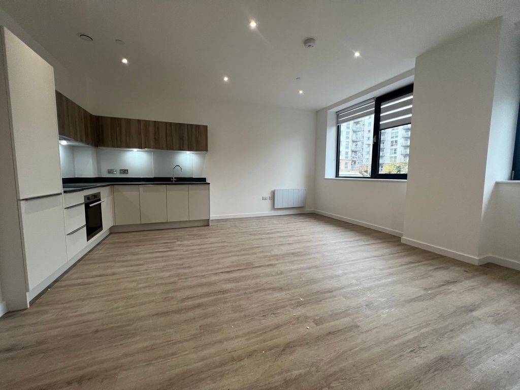 Property photo 1 of 4 Kitchen