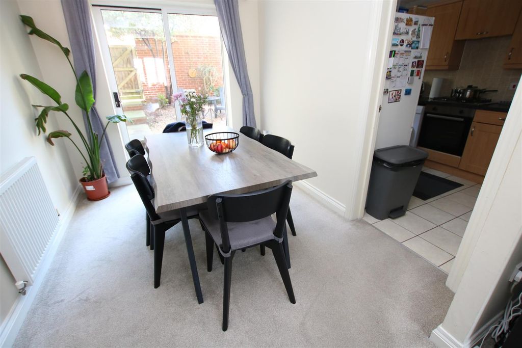 Property photo 3 of 12 Dining.Jpg