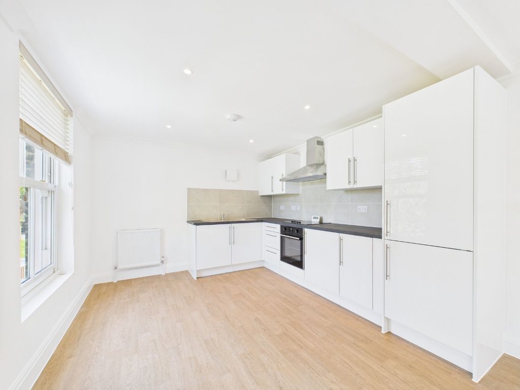 Property photo 3 of 7 4380963