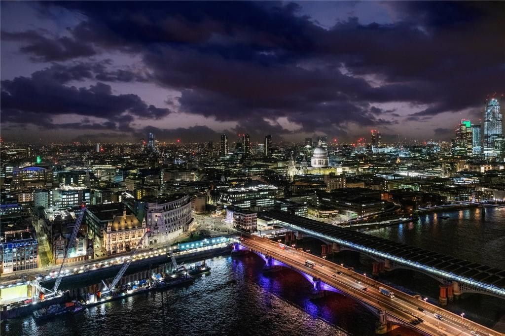 Property photo 1 of 25