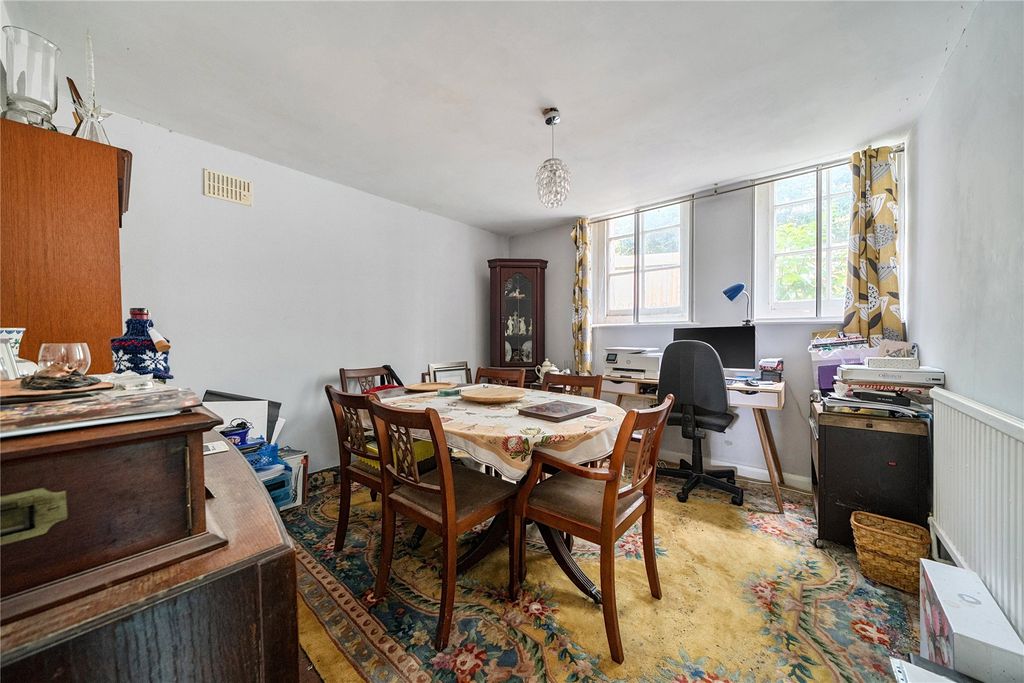 Property photo 3 of 22 Picture No. 05