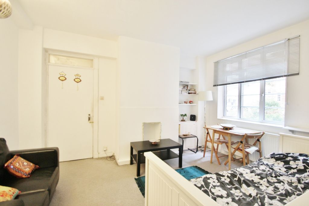 Property photo 3 of 7 Photo 3