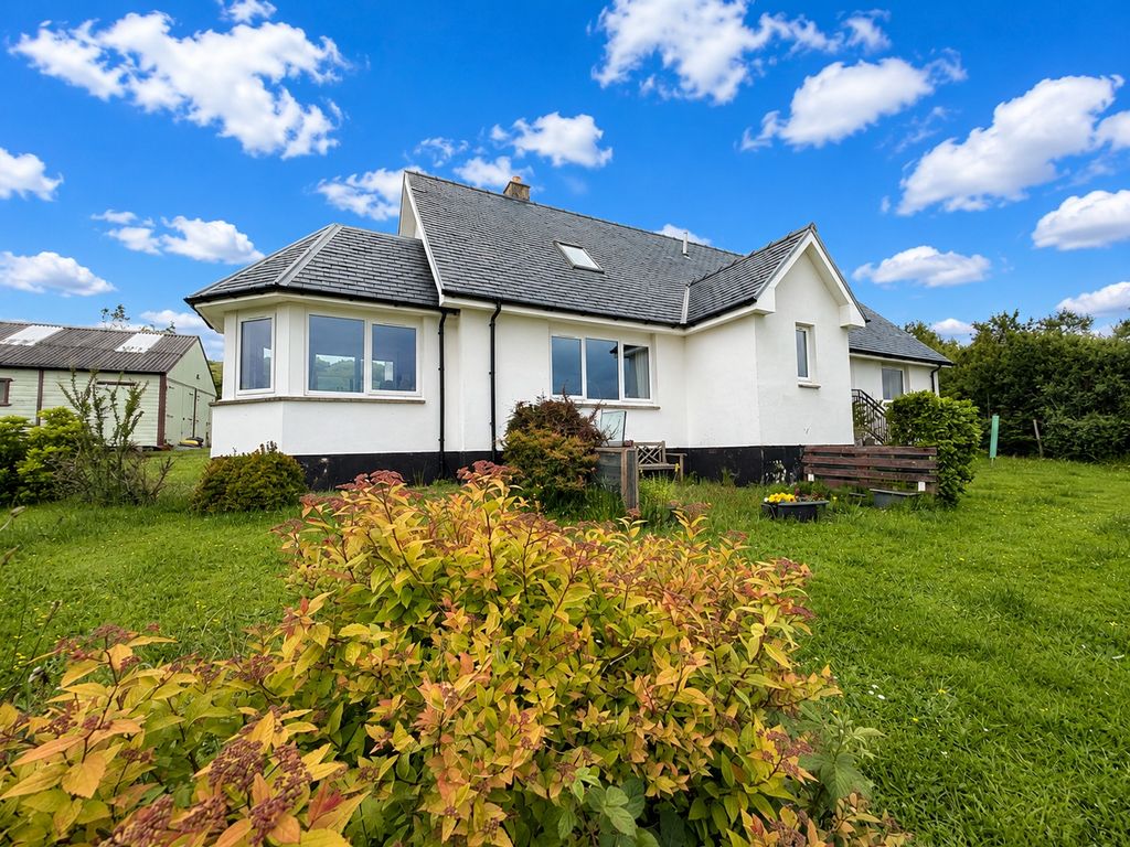 Property photo 1 of 39