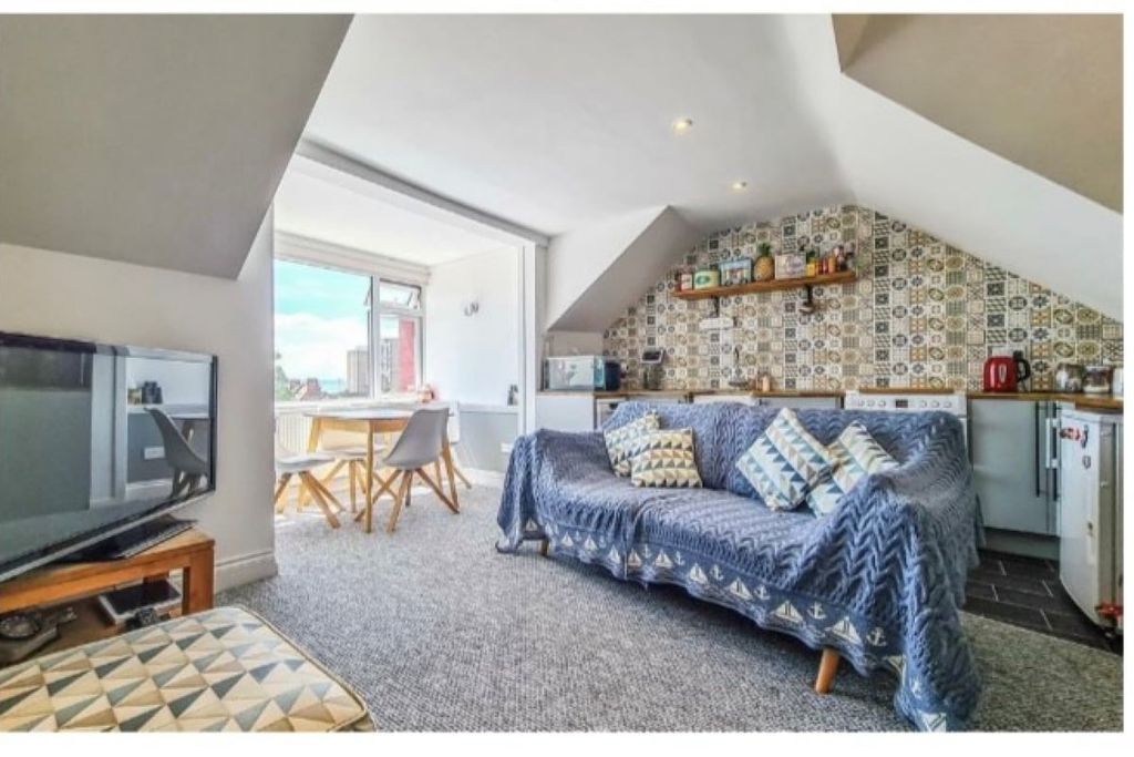 Property photo 1 of 5