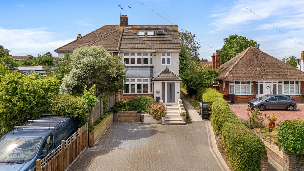 Property photo 1 of 35 4335271