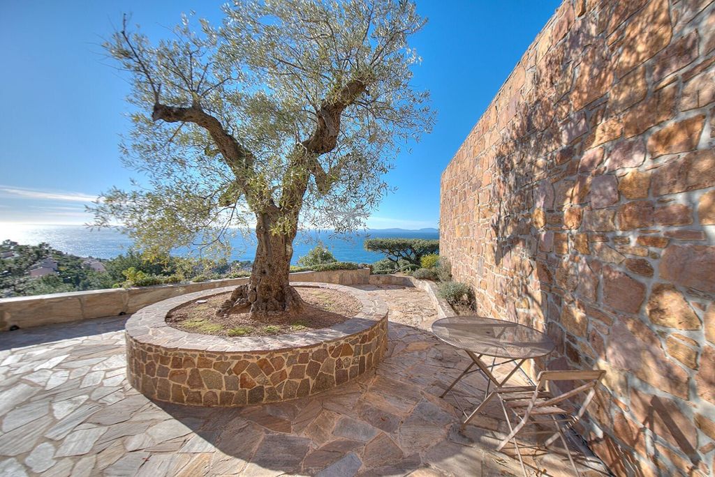 Property photo 1 of 12 Sea View Villa, 4 Rooms, 90 M2, Saint Raphael