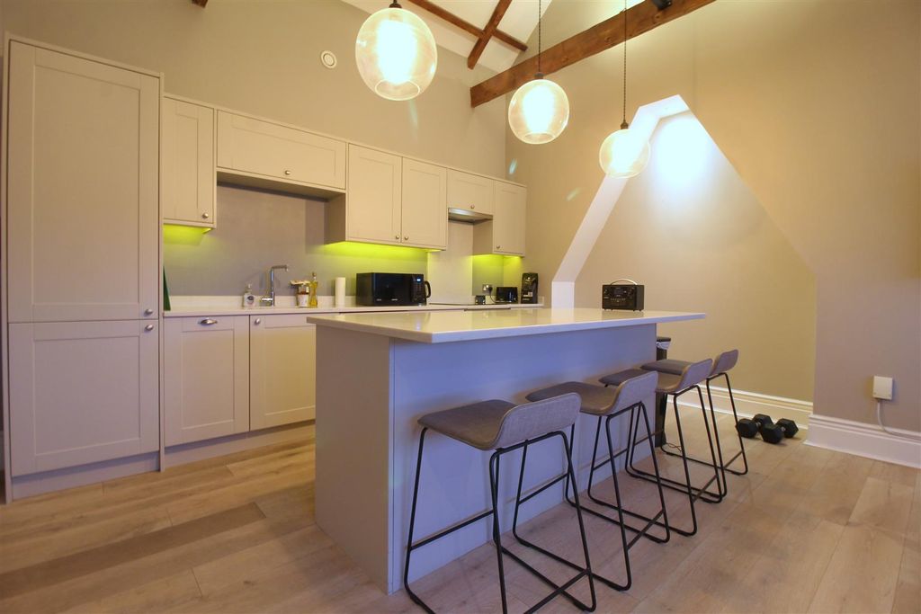 Property photo 1 of 10 Img_3831.Jpg