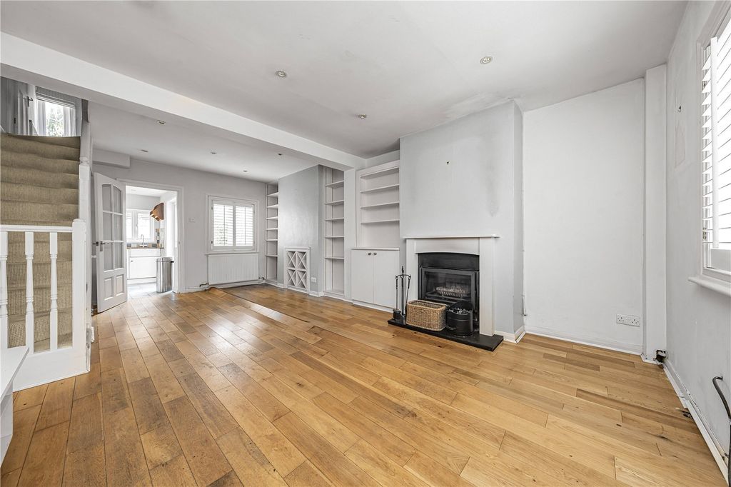 Property photo 2 of 11 Picture No. 12