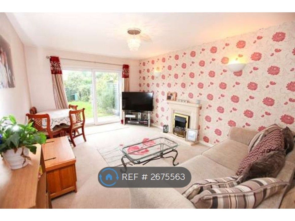 Property photo 2 of 8 Sitting Room