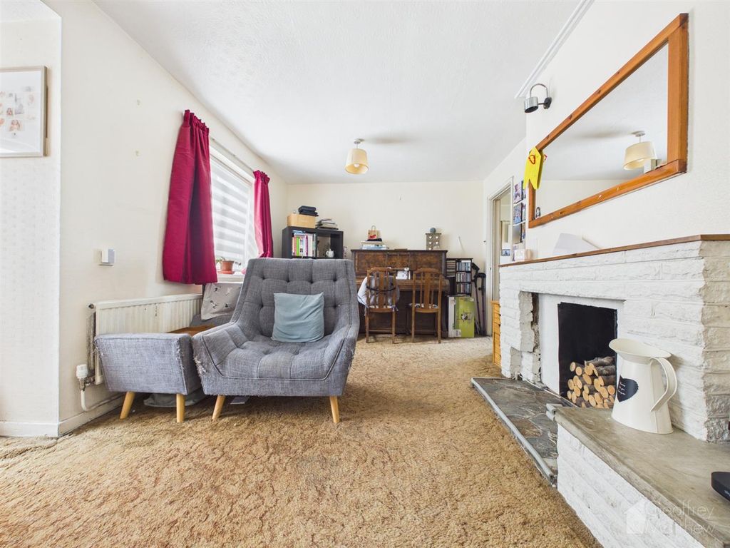 Property photo 3 of 8 Cam02365G0-Pr0467-Still009.Jpg