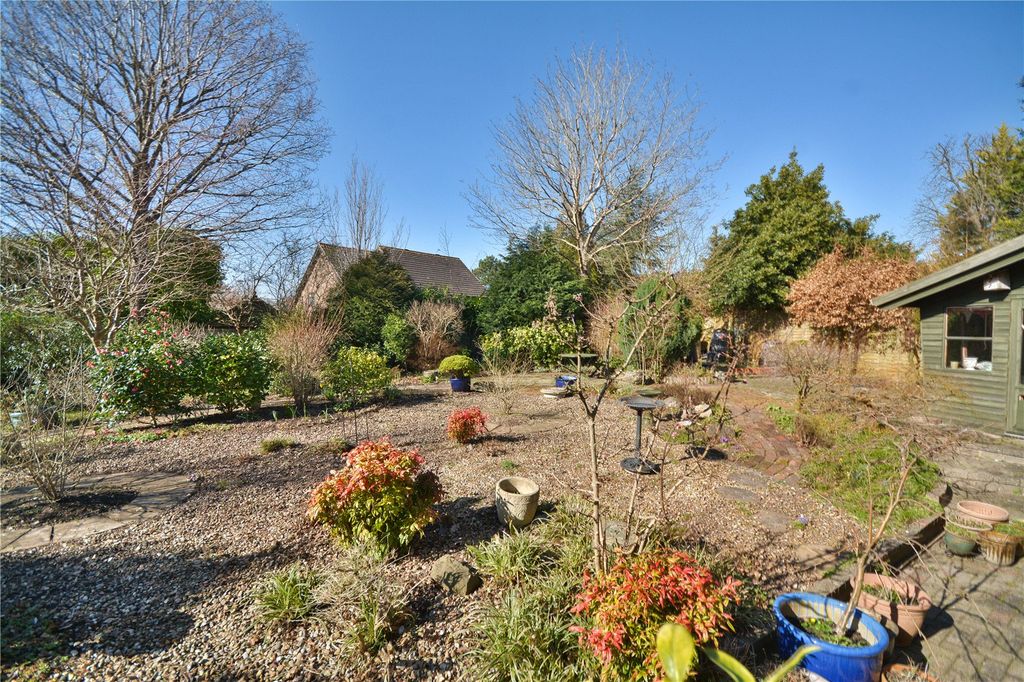 Property photo 2 of 27 Picture No. 05