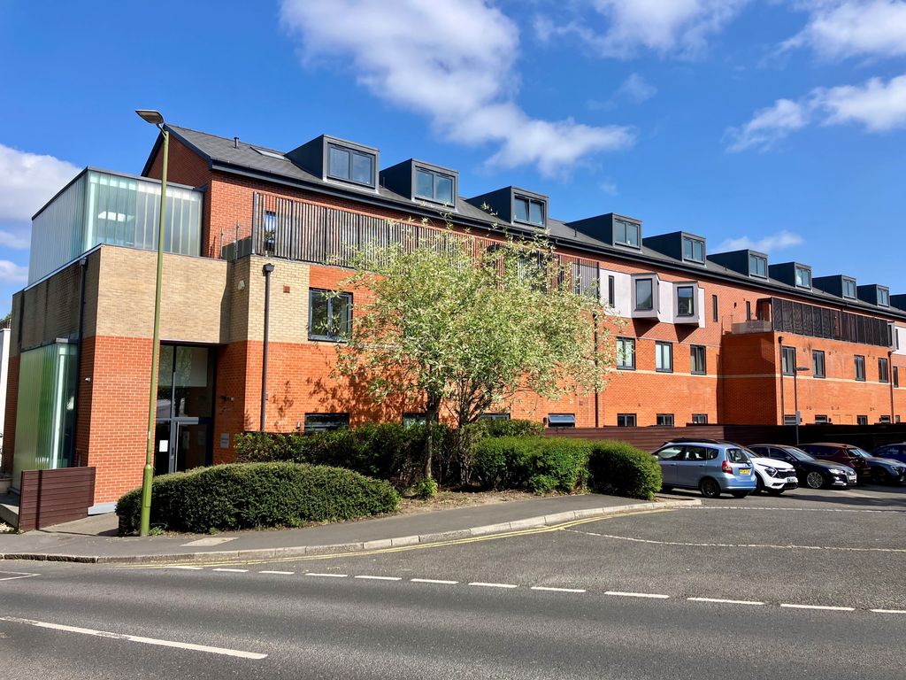 Property photo 1 of 8