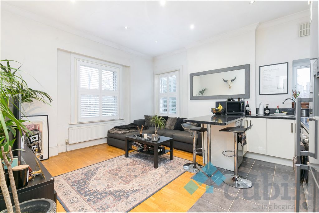Property photo 1 of 9