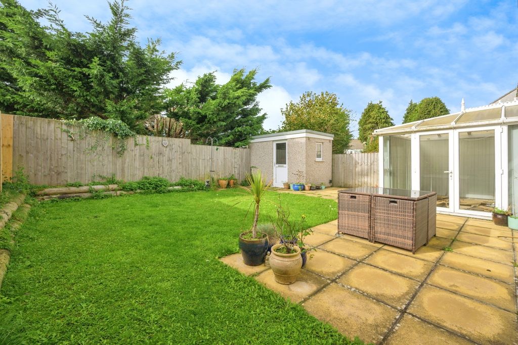 Property photo 3 of 17 Photo