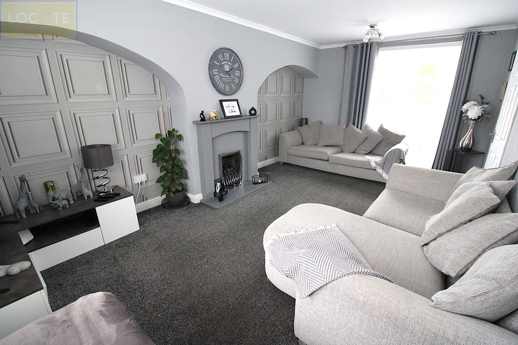 Property photo 2 of 15 Img_1098.Jpg