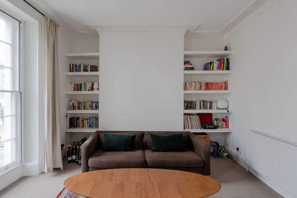 Property photo 2 of 17 350522 - Commercial Road, London E14 - High Res-04614.Jpg