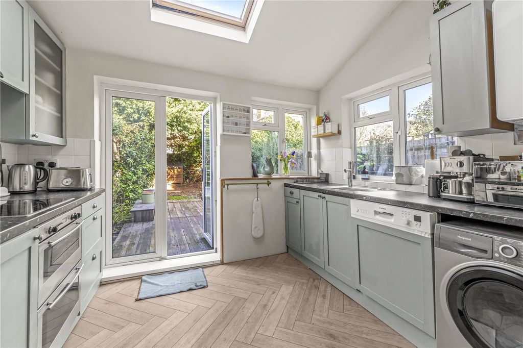 Property photo 3 of 8 Picture No. 20