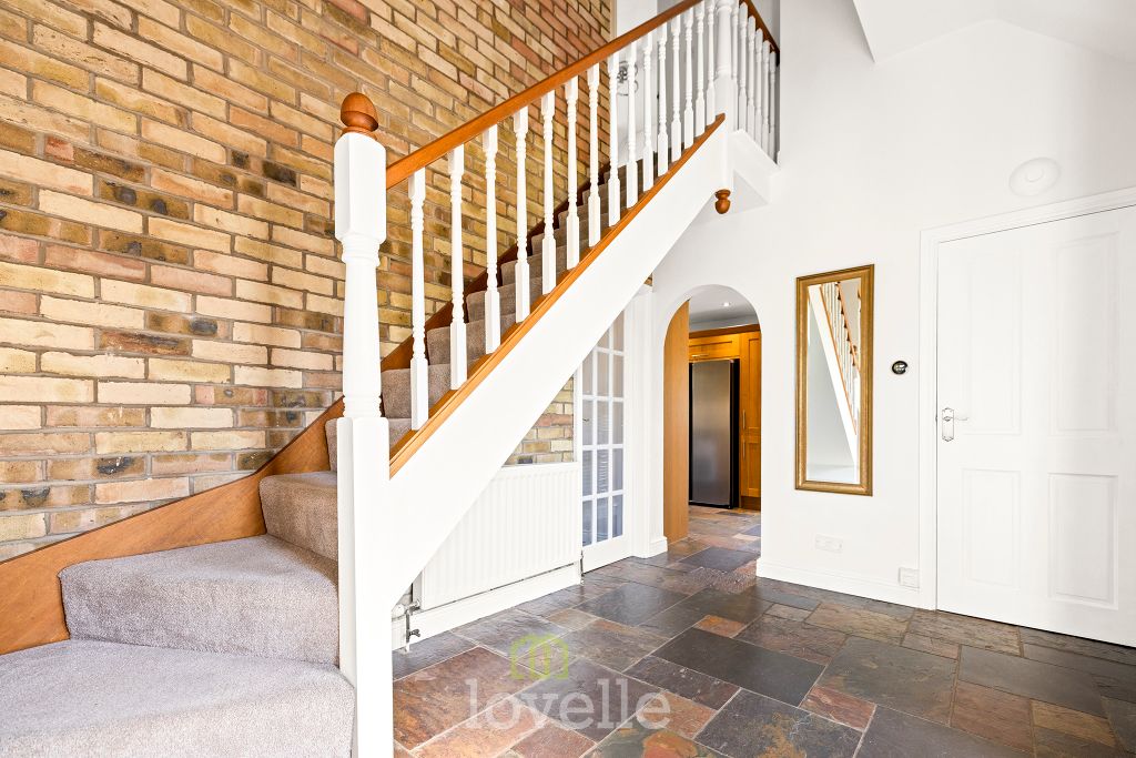 Property photo 3 of 37