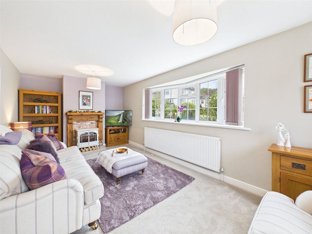 Property photo 3 of 20 Picture No. 02