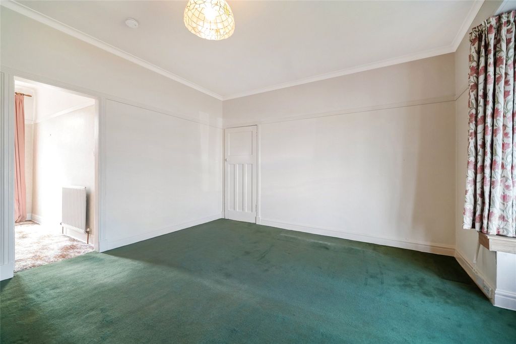 Property photo 3 of 20 Picture No. 04