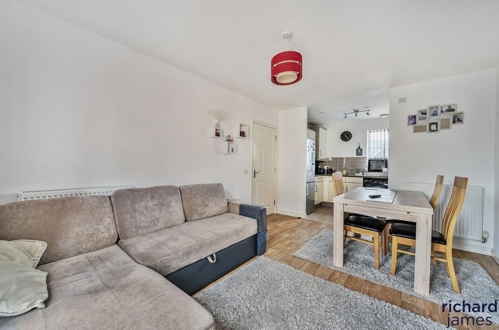 Property photo 3 of 12 0A923128F2064Efc9A8449973c589Be8