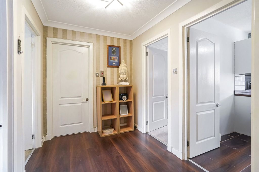 Property photo 2 of 20 Hallway