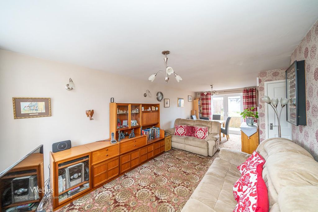 Property photo 2 of 26 Â© Webbs Estate Agents Â© (77 Of 145).Jpg