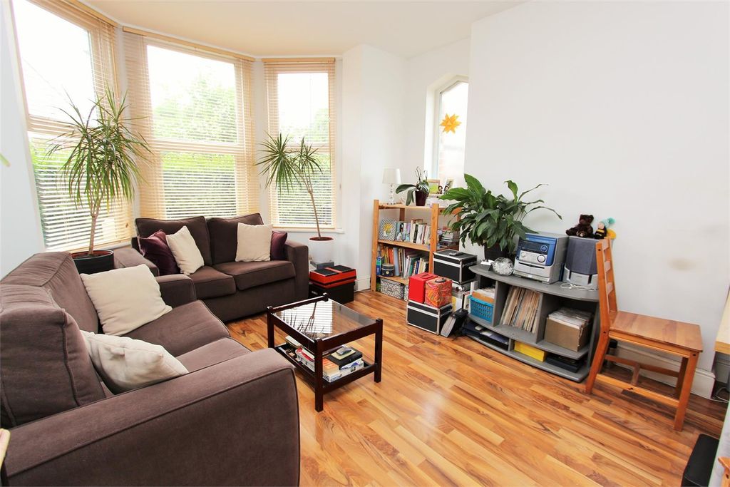 Property photo 2 of 6