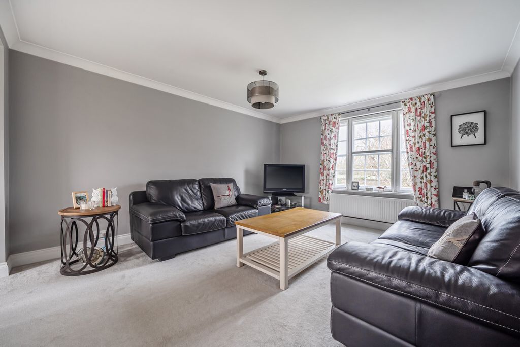 Property photo 3 of 20 1393141-6-6942d56...